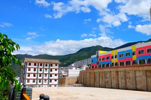 移民新村——金瑞三社区学校和幼儿园-抒鑫 摄