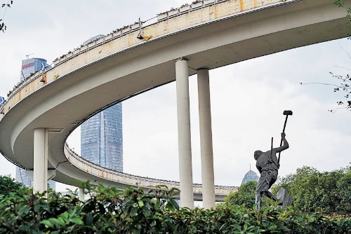 <span style='background-color:;'>17230178736</span>35